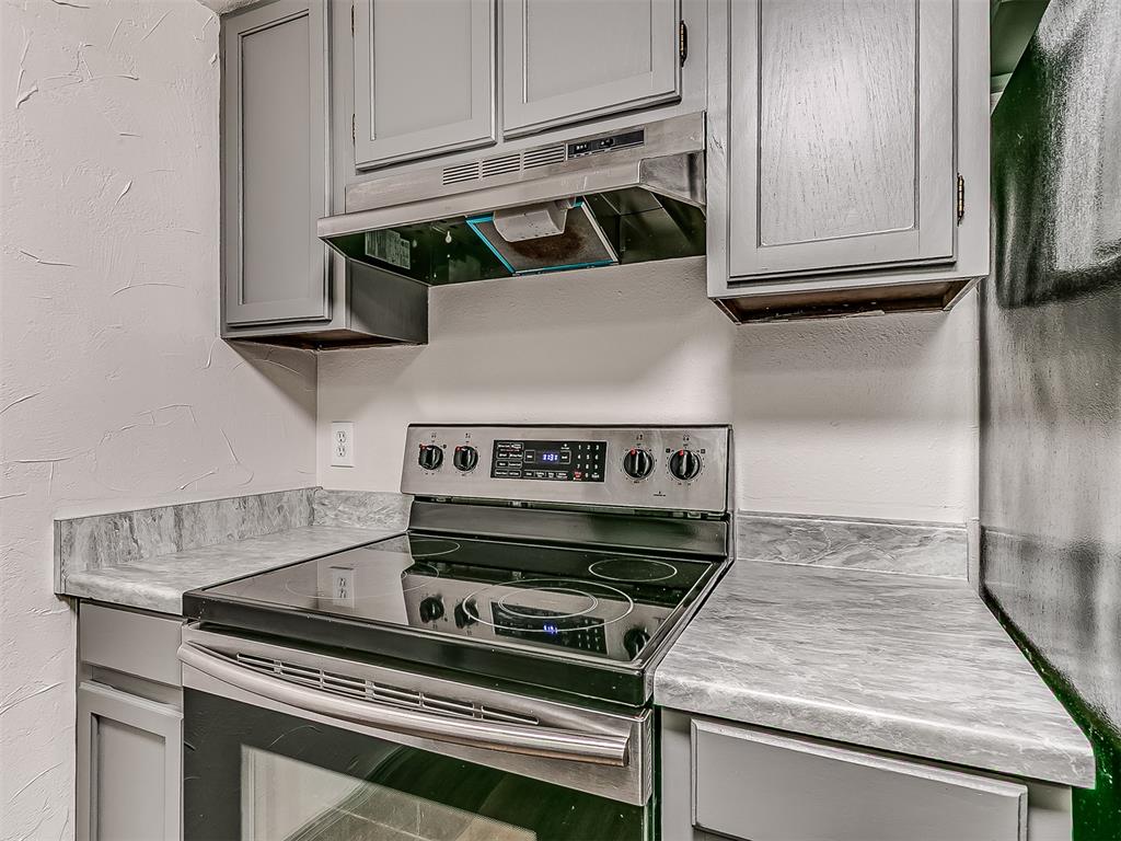 1009 Shady Creek Circle Property Photo 11