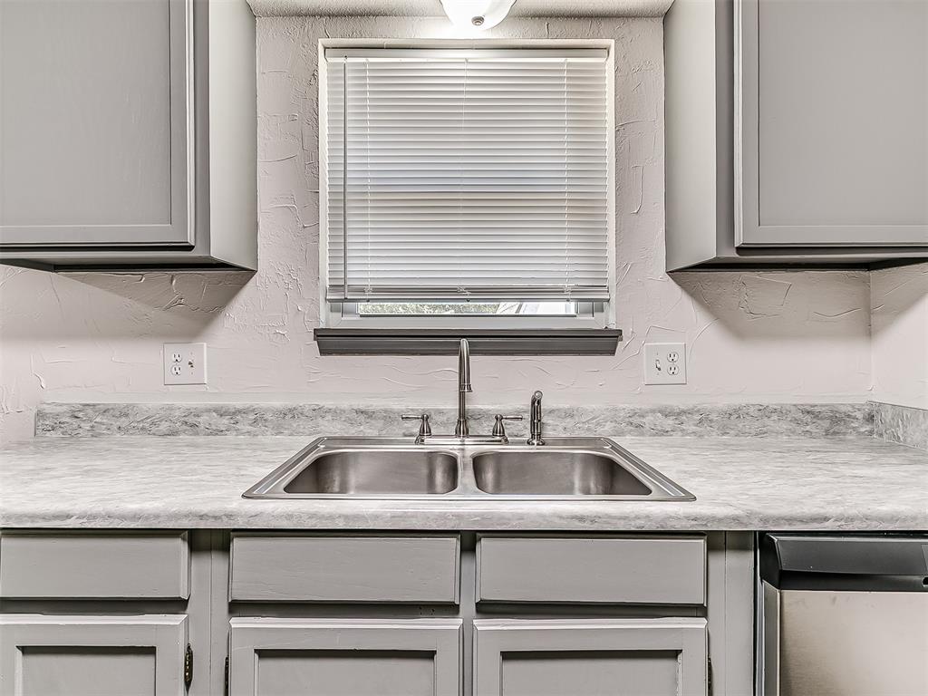 1009 Shady Creek Circle Property Photo 12