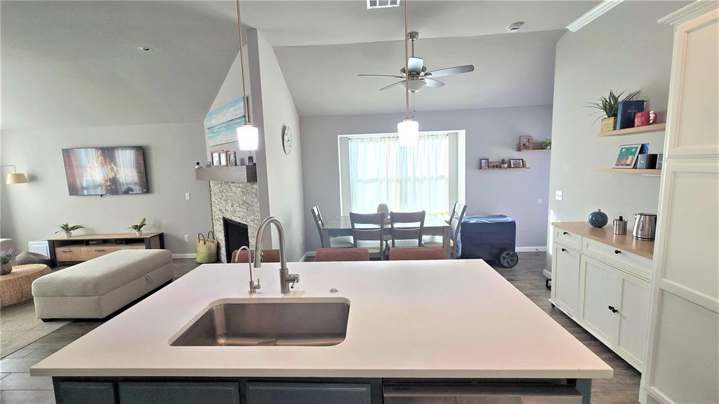 2310 Arcady Avenue Property Photo 4
