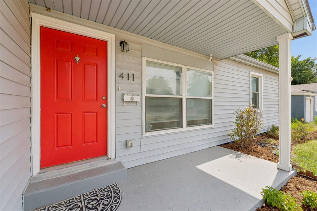 411 Russell Drive Property Photo 2