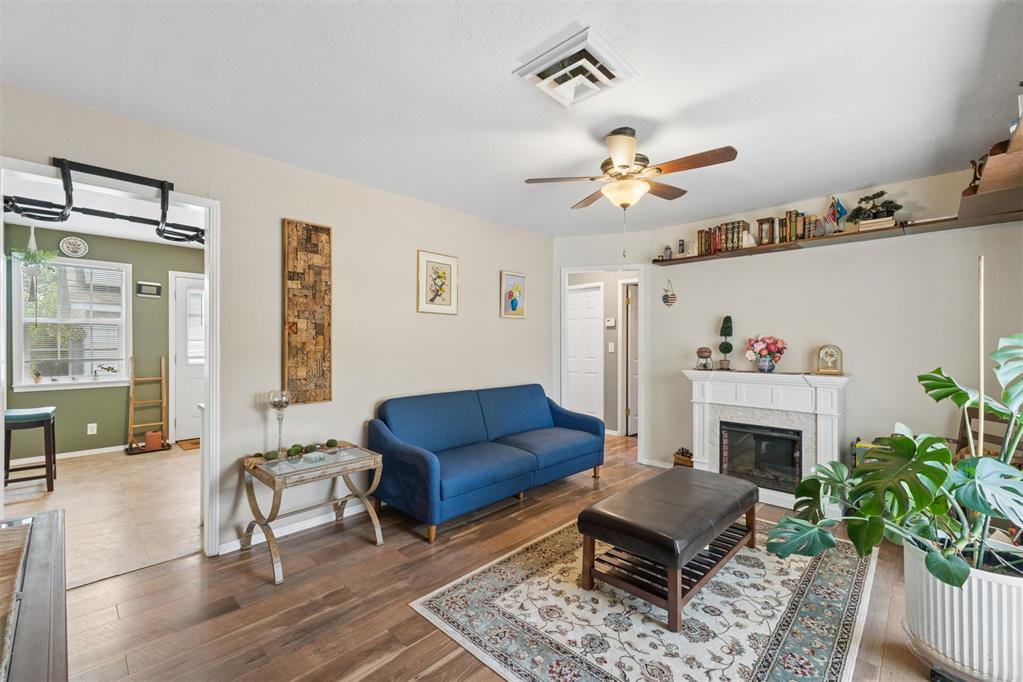 411 Russell Drive Property Photo 4