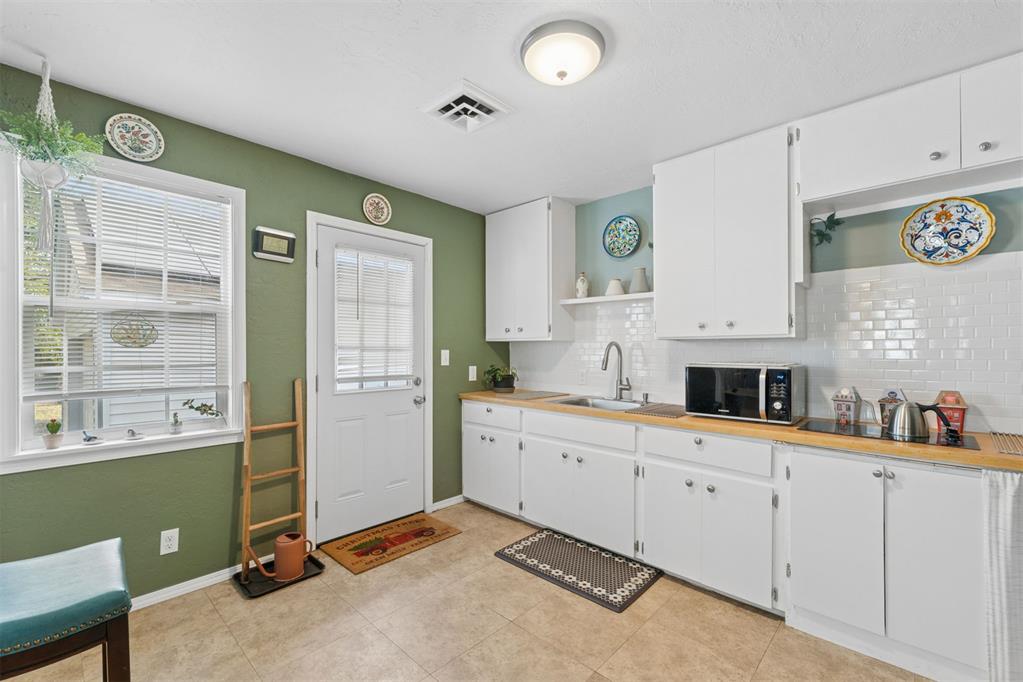 411 Russell Drive Property Photo 10