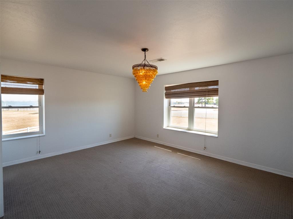1601 E Hefner Road Property Photo 38