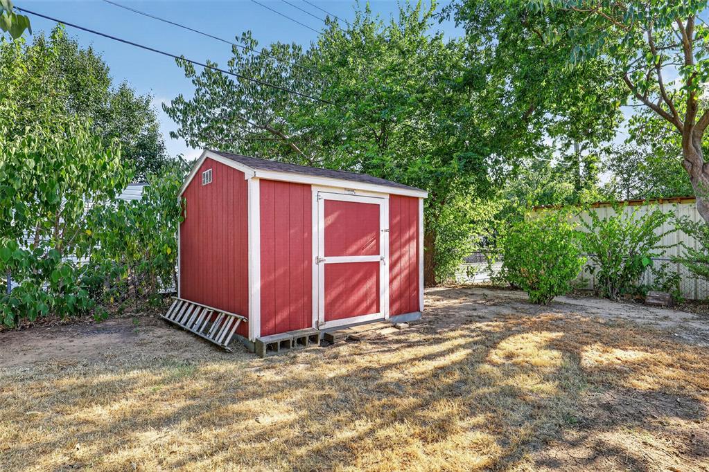 932 Nw 1st Street Property Photo 33