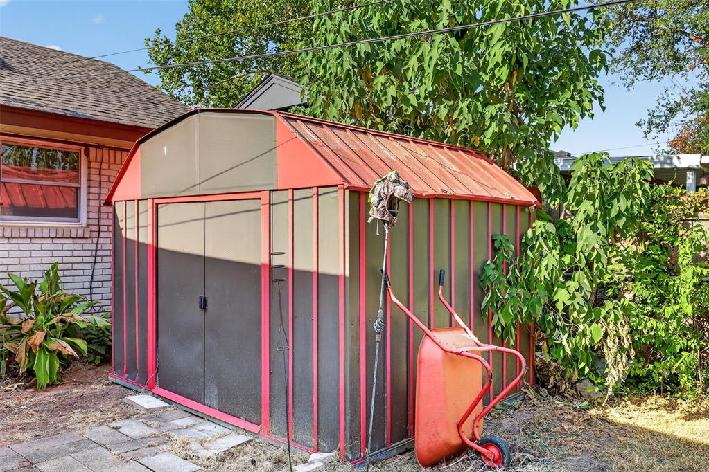 932 Nw 1st Street Property Photo 35