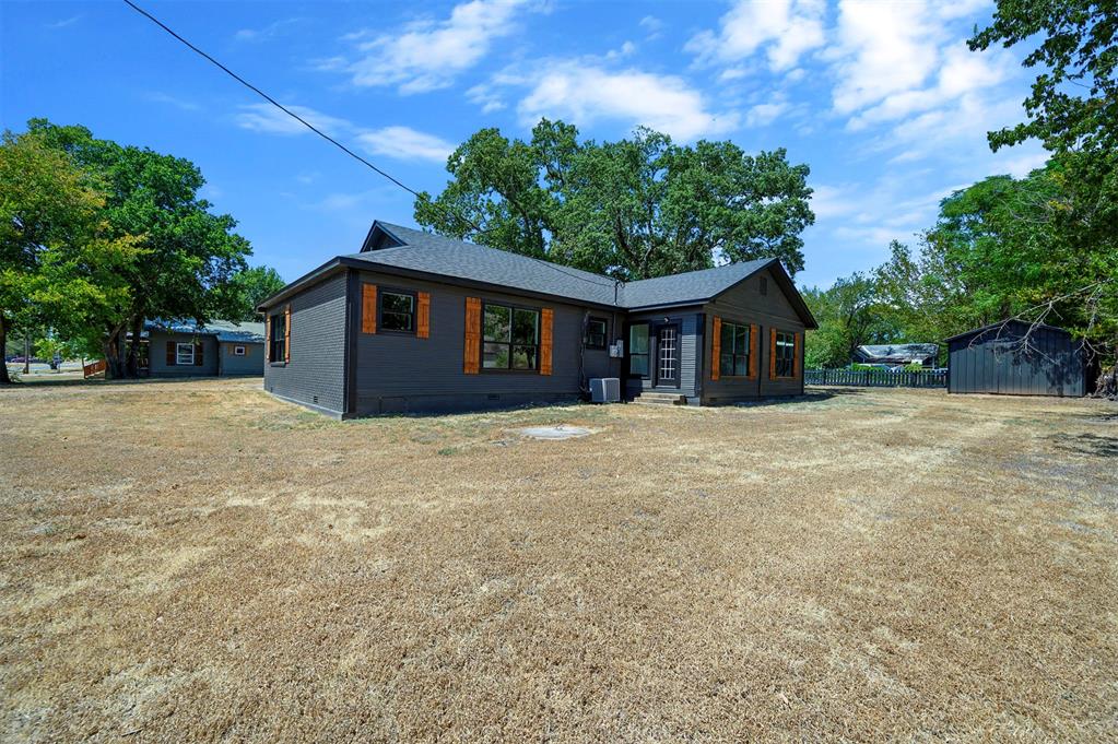 209 Boston Property Photo 3