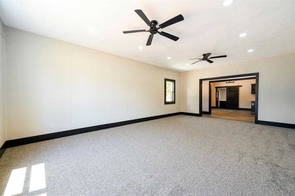 209 Boston Property Photo 14