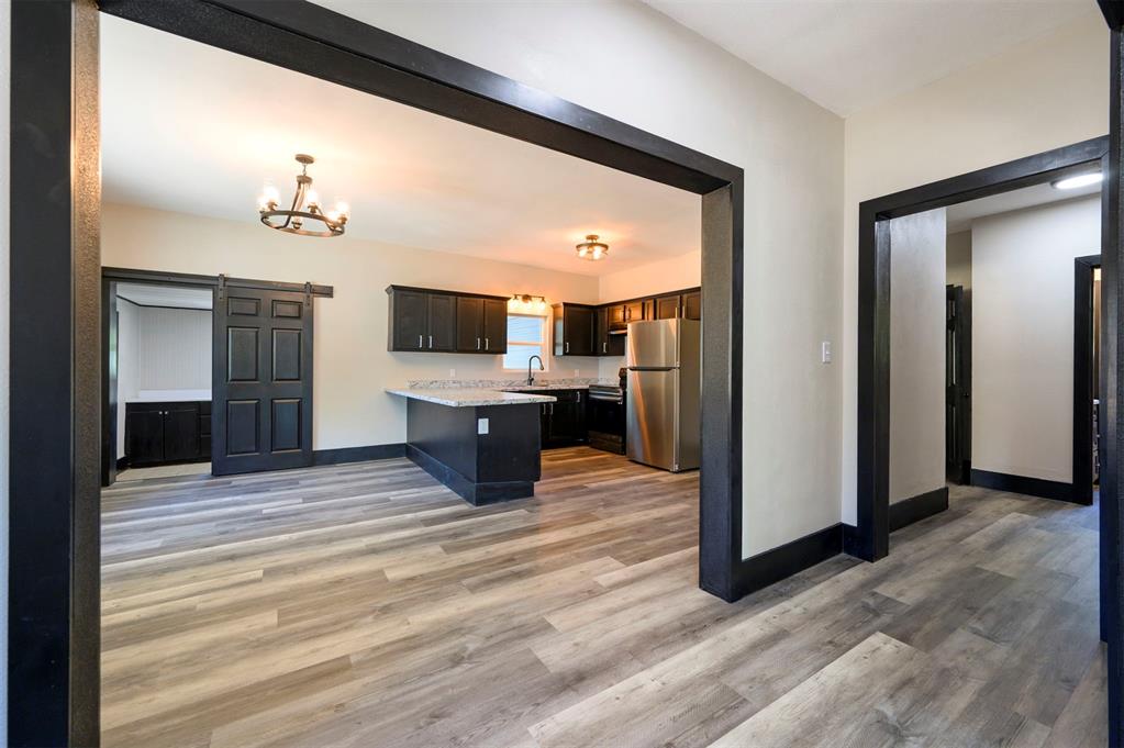 209 Boston Property Photo 16