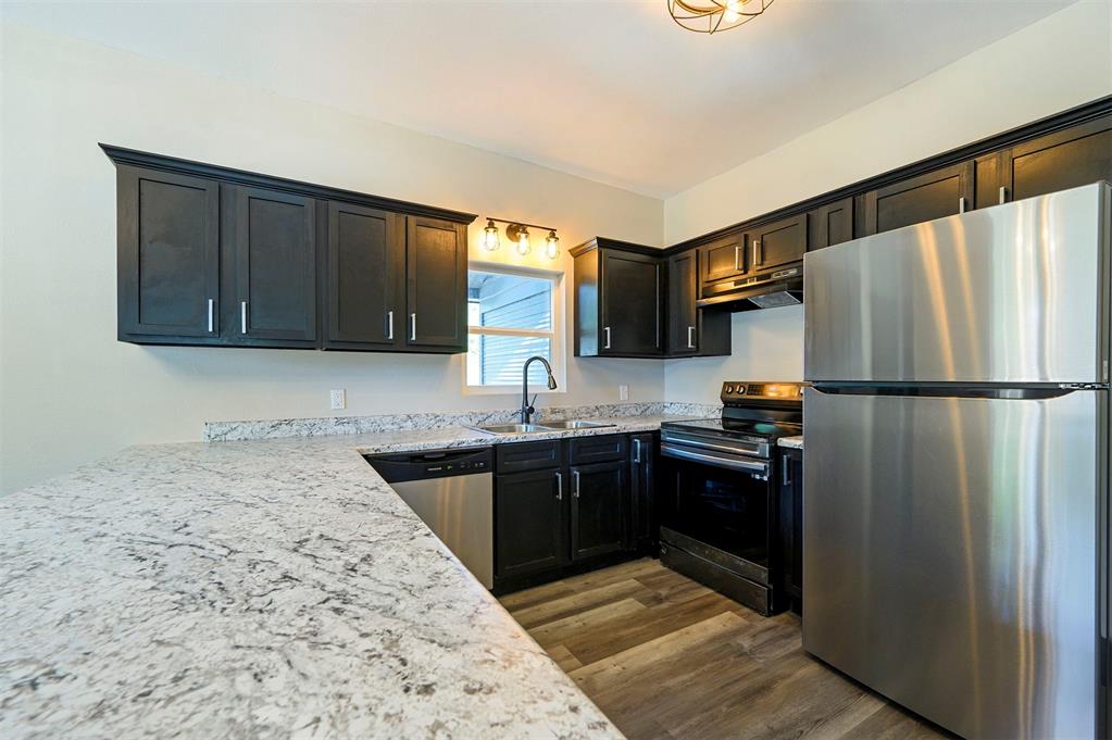 209 Boston Property Photo 18