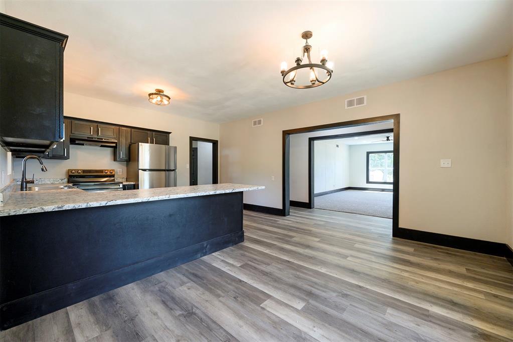 209 Boston Property Photo 19