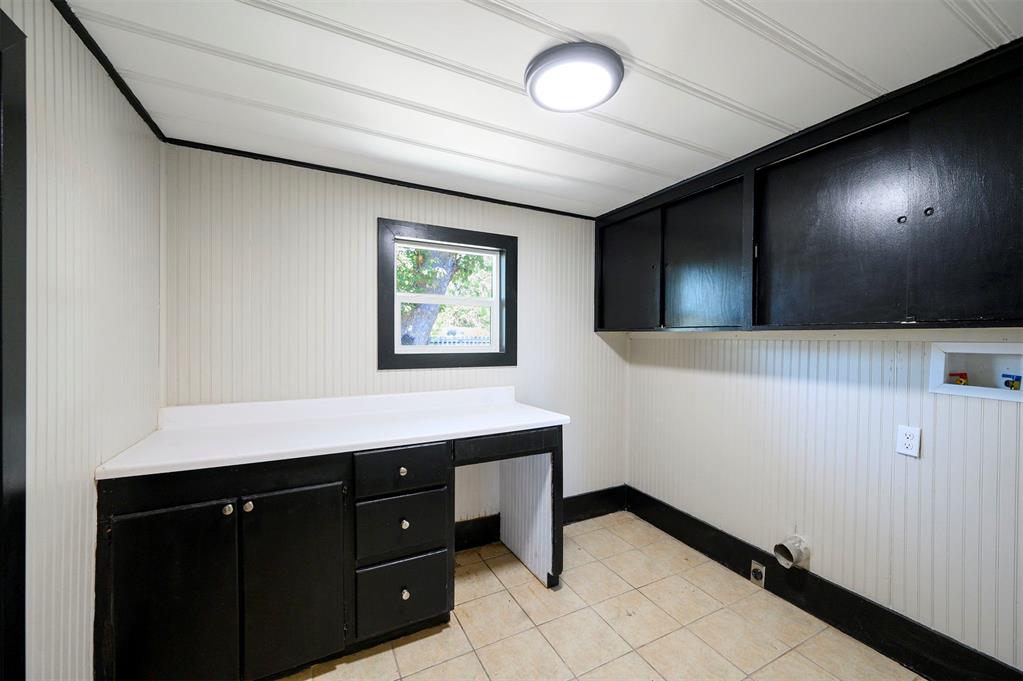 209 Boston Property Photo 24