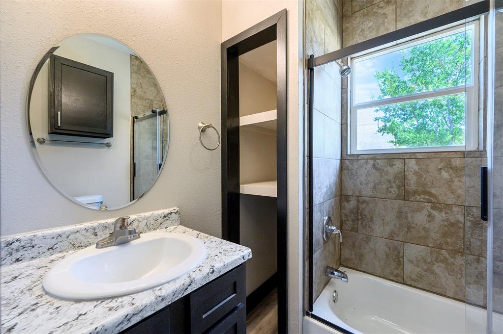 209 Boston Property Photo 26
