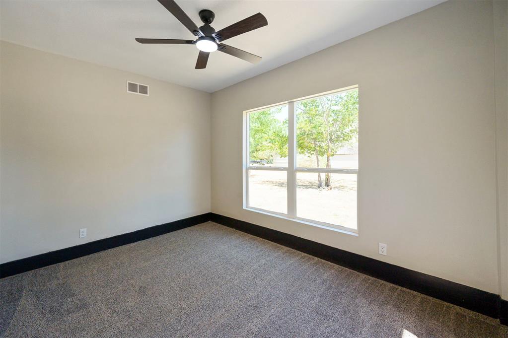 209 Boston Property Photo 37