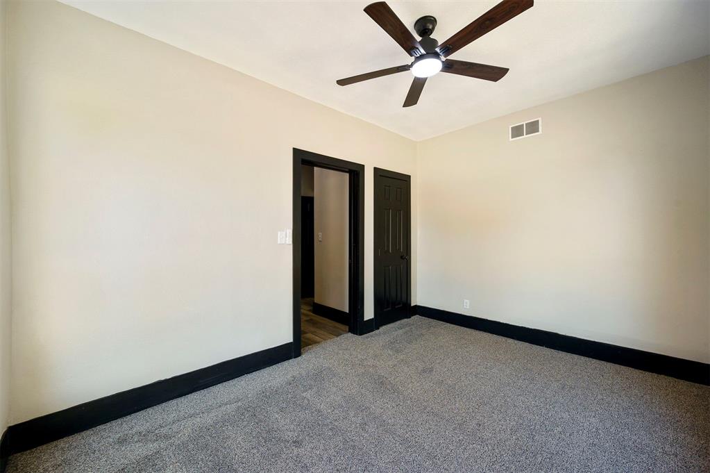 209 Boston Property Photo 38