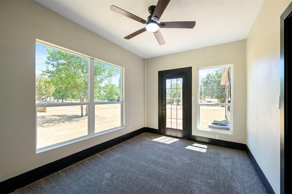 209 Boston Property Photo 39