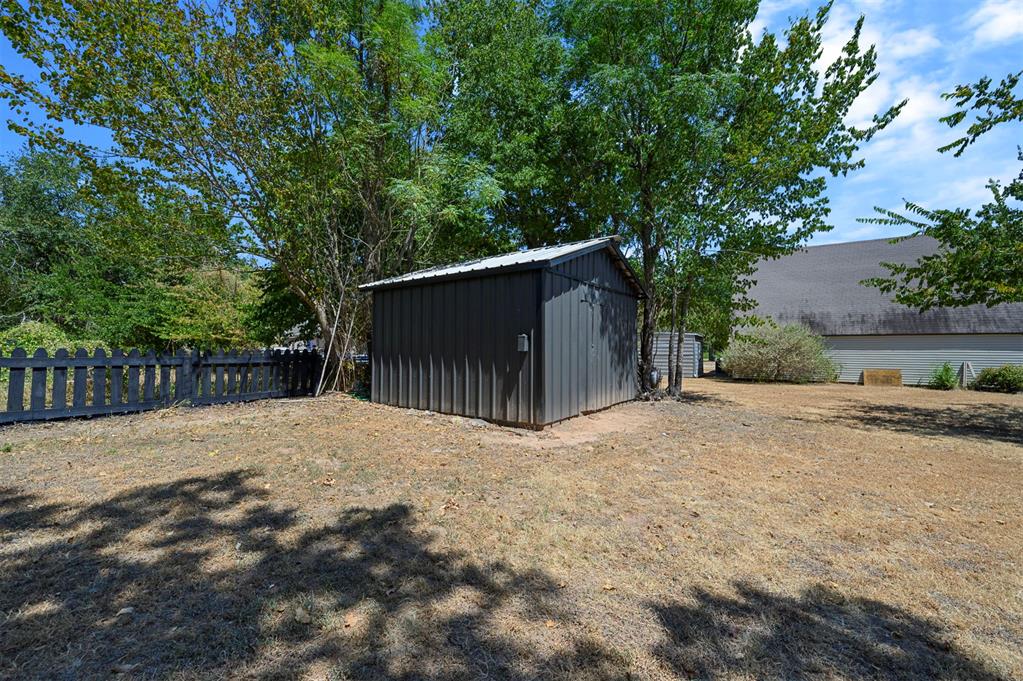 209 Boston Property Photo 41