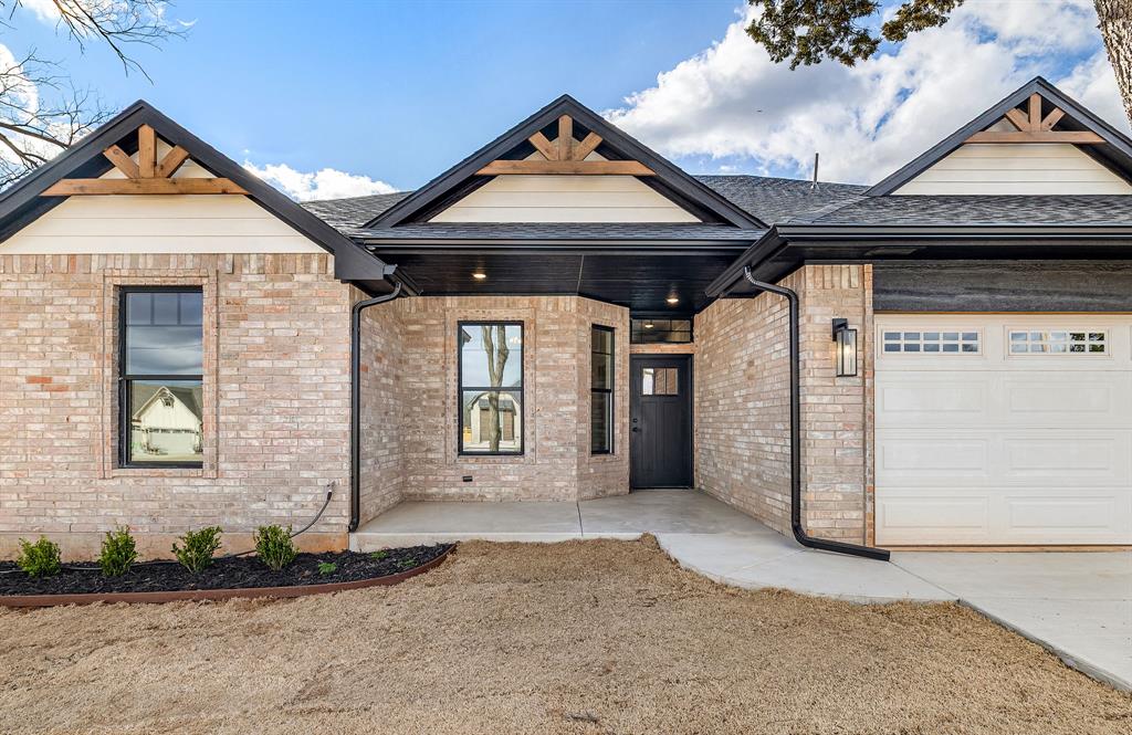 2415 Black Jack Way Property Photo 3