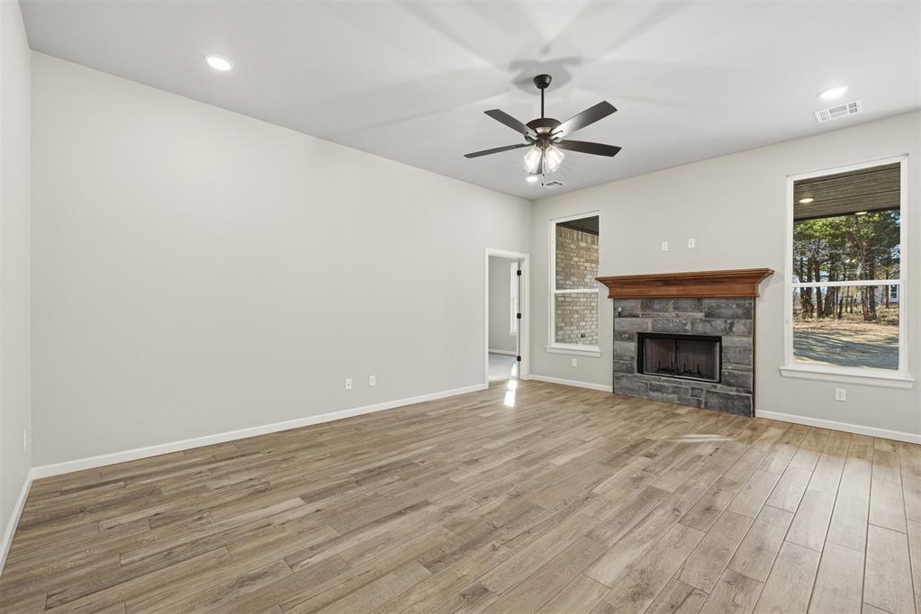 2415 Black Jack Way Property Photo 9