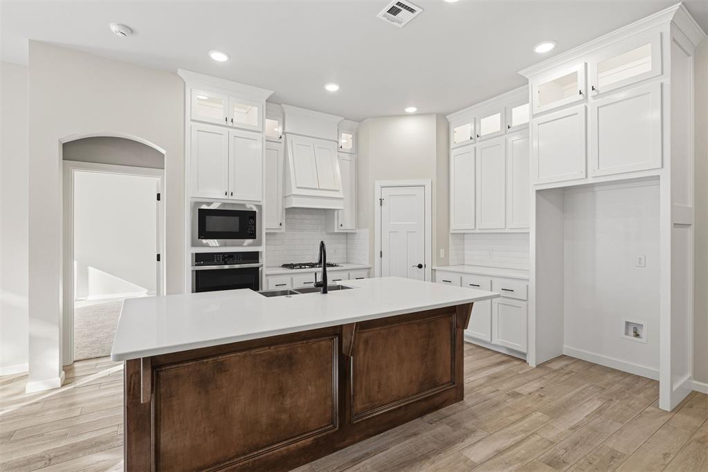 2415 Black Jack Way Property Photo 17