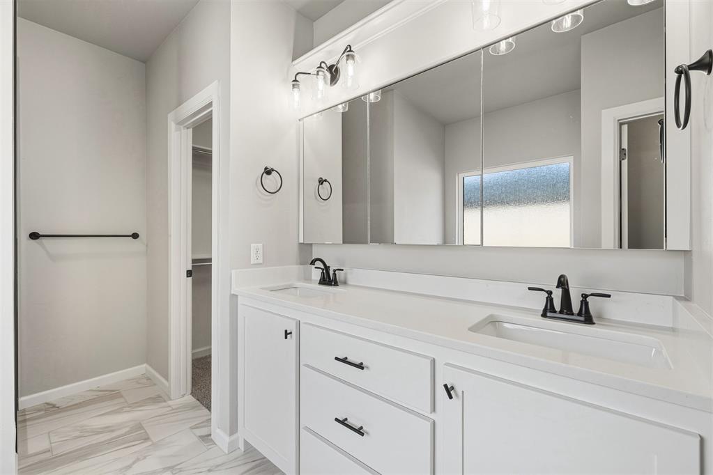 2415 Black Jack Way Property Photo 31