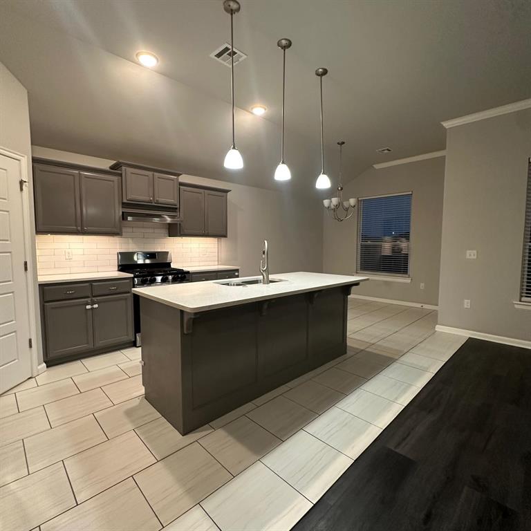 9104 Sw 47th Street Property Photo 15