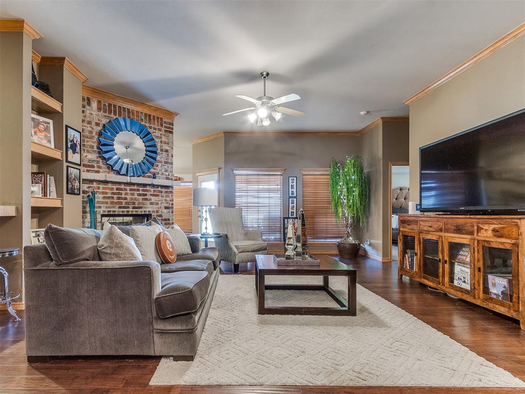 16704 Valderama Way Property Photo 8