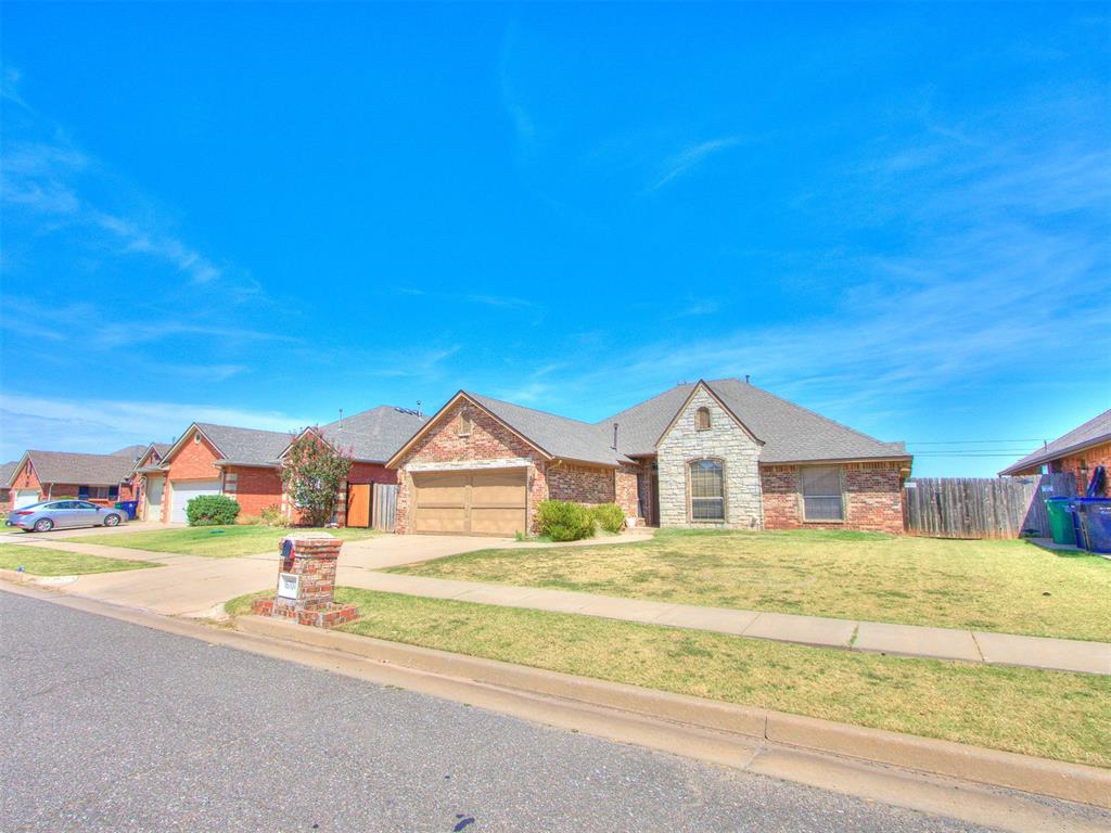 16704 Valderama Way Property Photo 10
