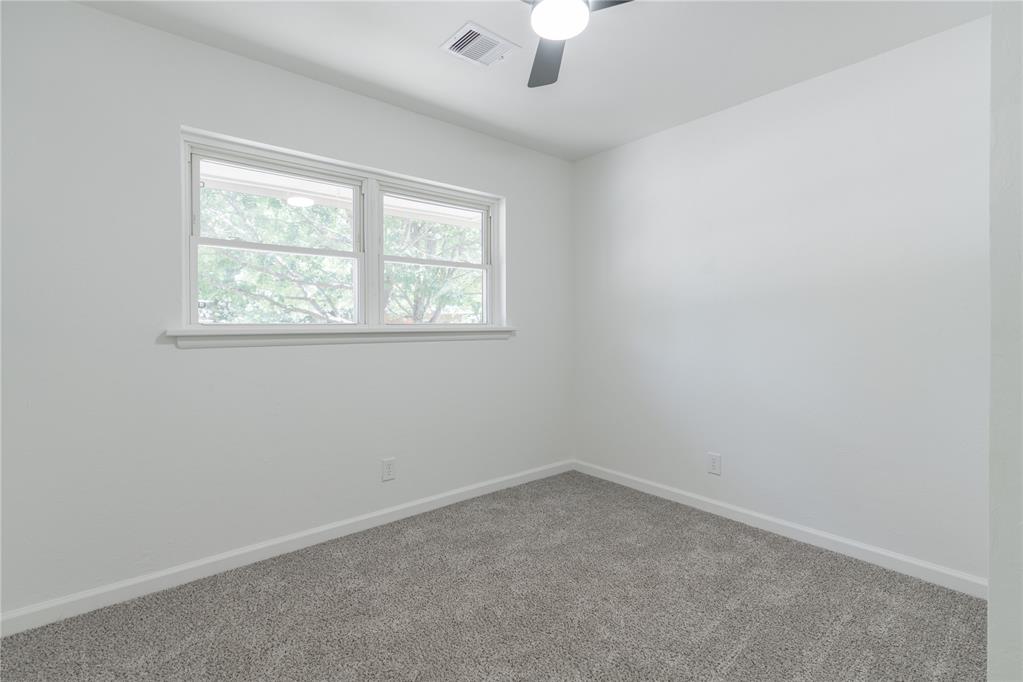 526 Dee Ann Drive Property Photo 27