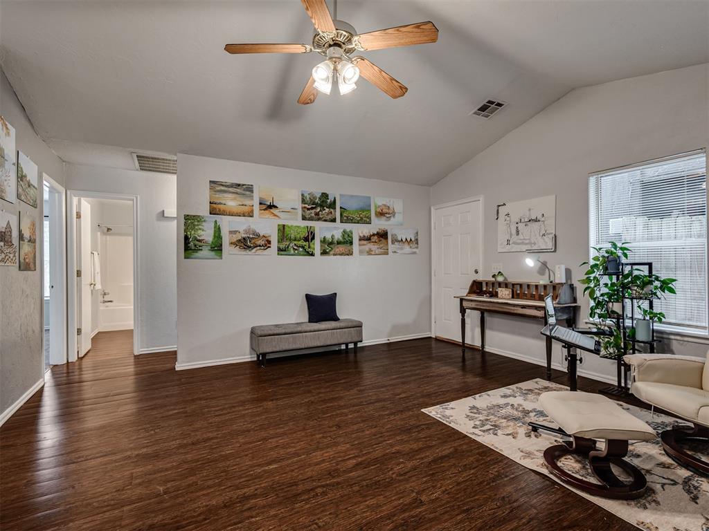 2308 Heatherfield Lane Property Photo 5
