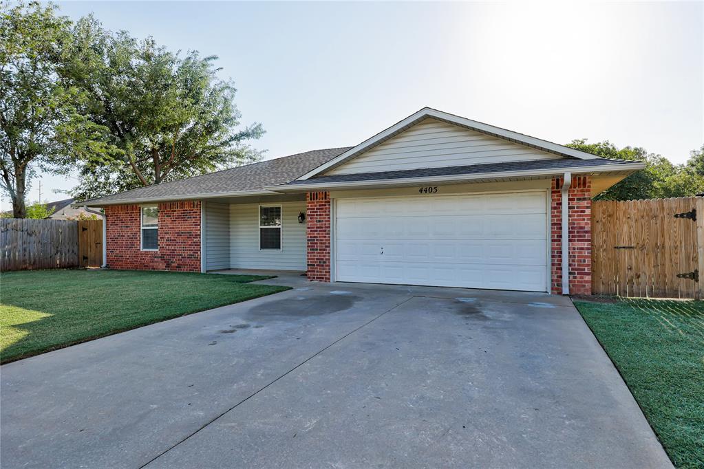4405 Smoking Tree Drive Property Photo 3