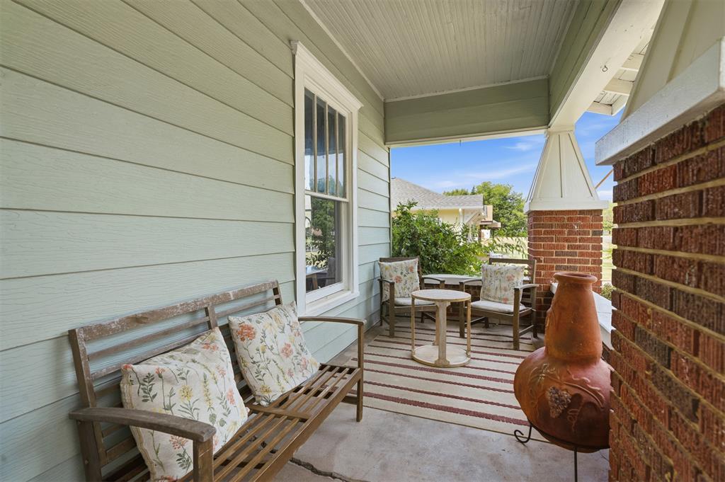 1012 W Pine Avenue Property Photo 5