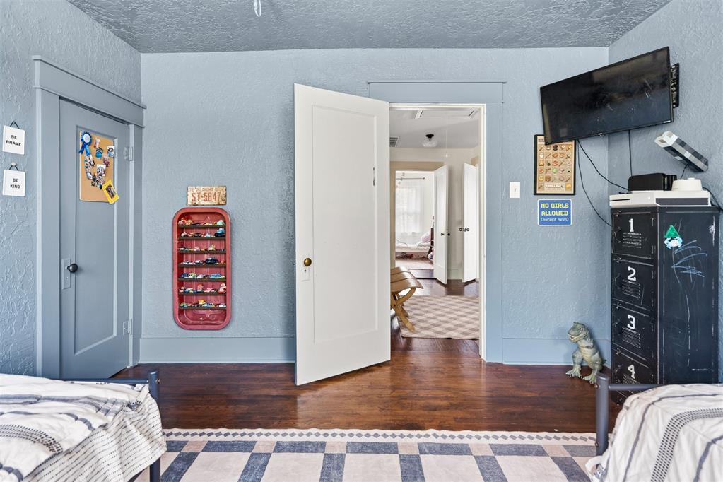 1012 W Pine Avenue Property Photo 33