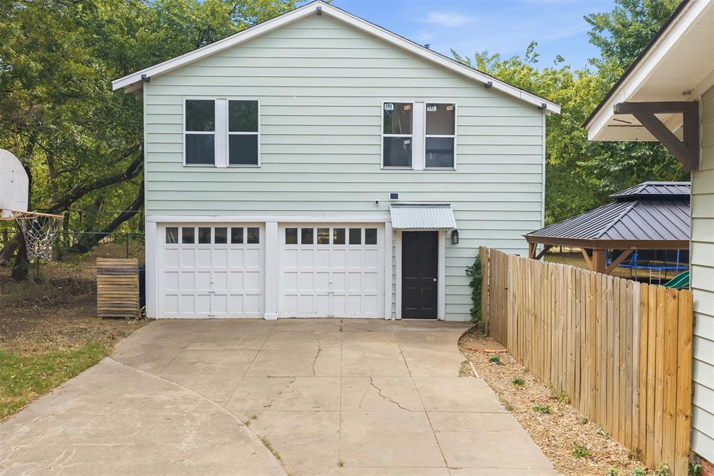 1012 W Pine Avenue Property Photo 41