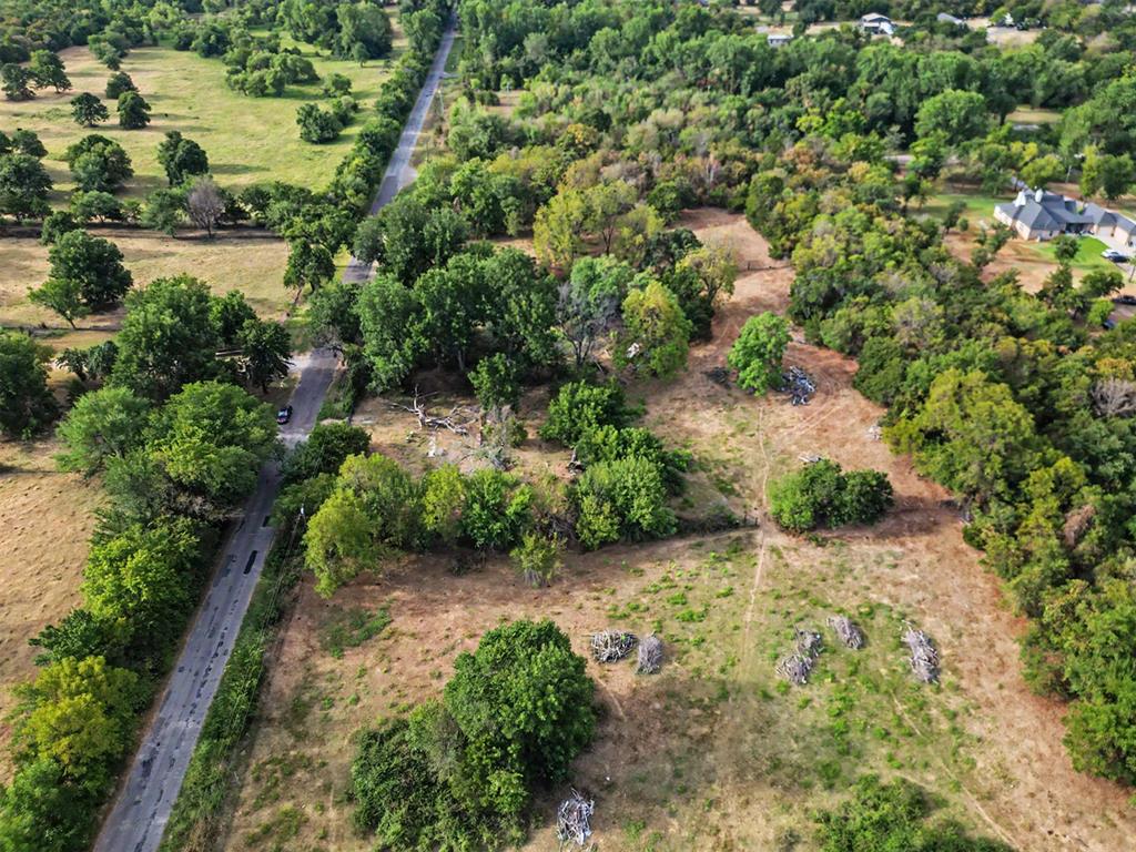 N Anderson Road Property Photo 4