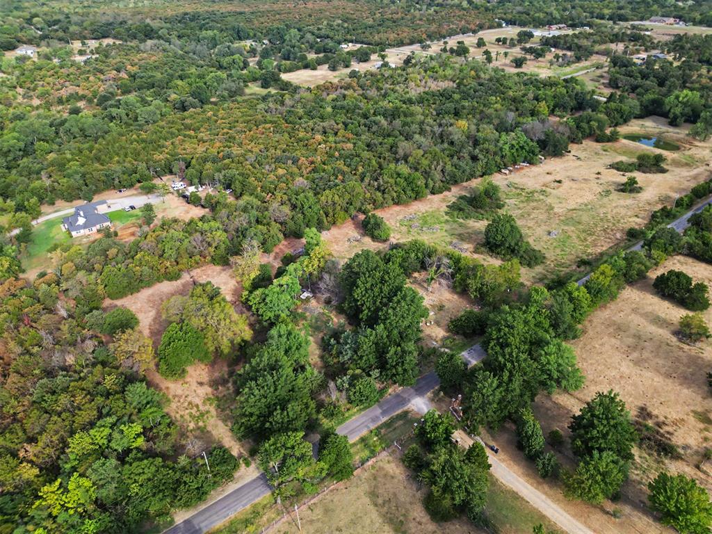 N Anderson Road Property Photo 8