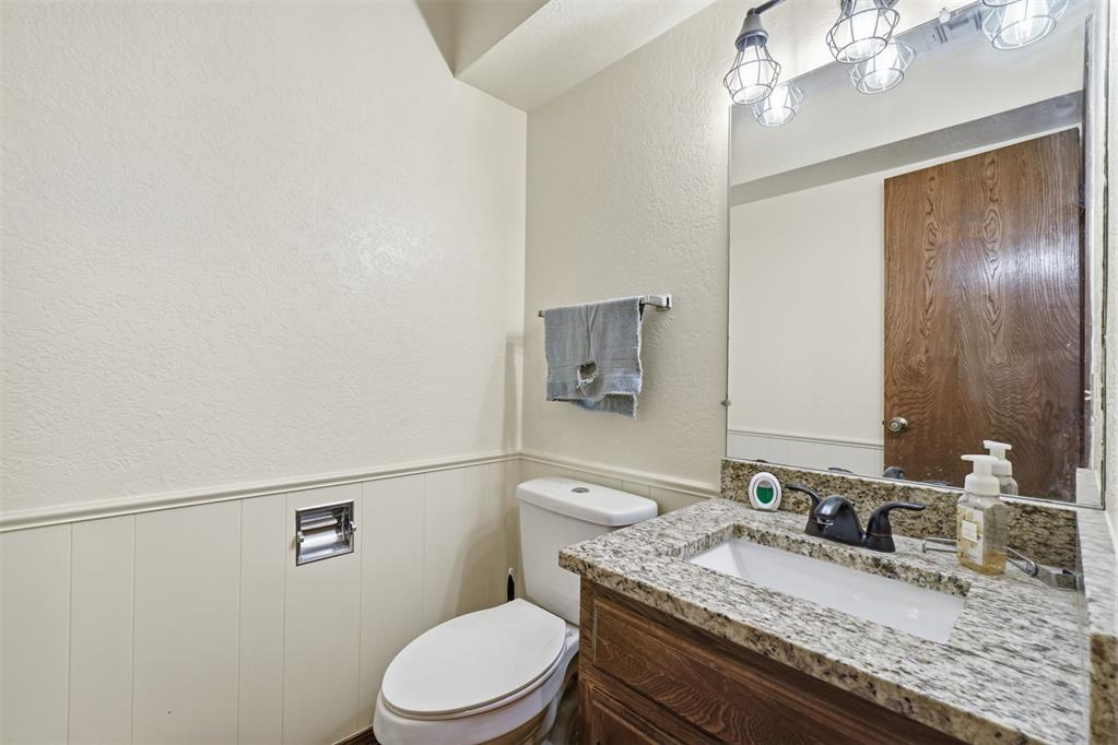 117 W 12th Street Property Photo 30