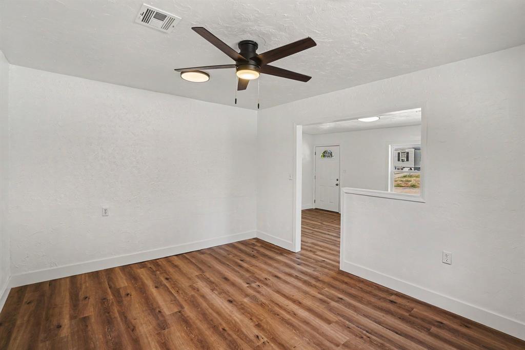 1320 Windemere Drive Property Photo 9