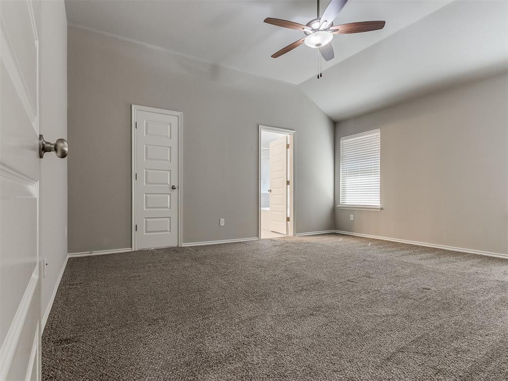 2309 Fallview Drive Property Photo 8