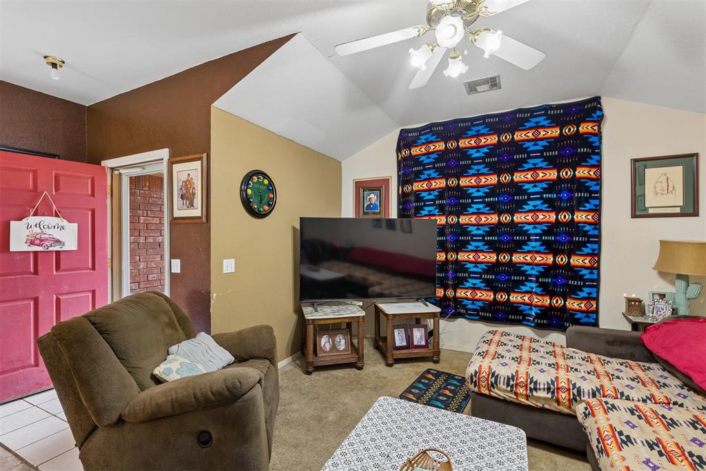1416 Forest Glenn Circle Property Photo 4