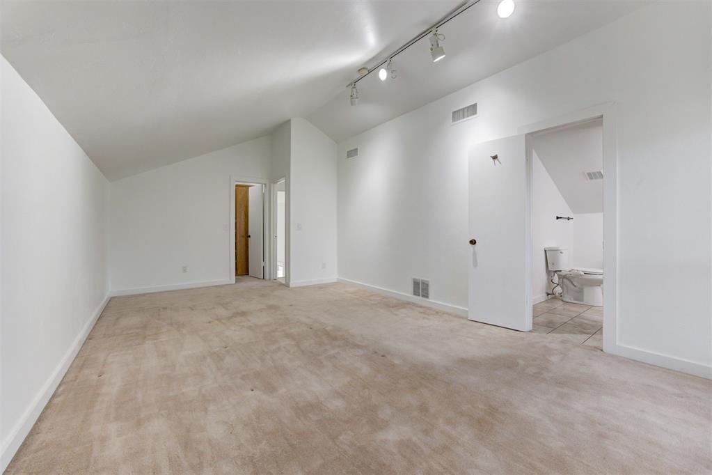 6413 Centennial Court Property Photo 19