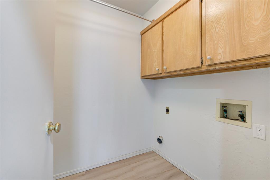 6413 Centennial Court Property Photo 21
