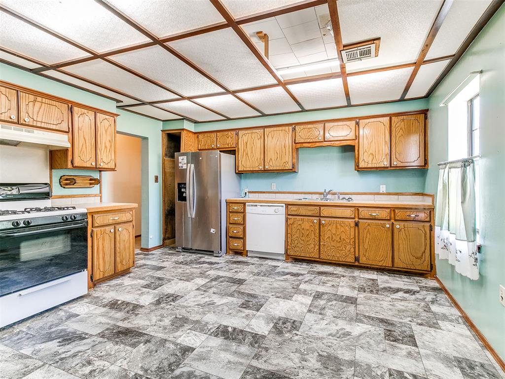 502 S Pottenger Avenue Property Photo 11
