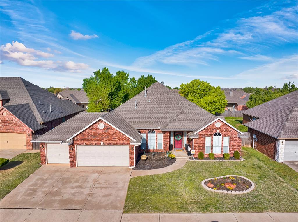 17105 Gladstone Lane Property Photo 1
