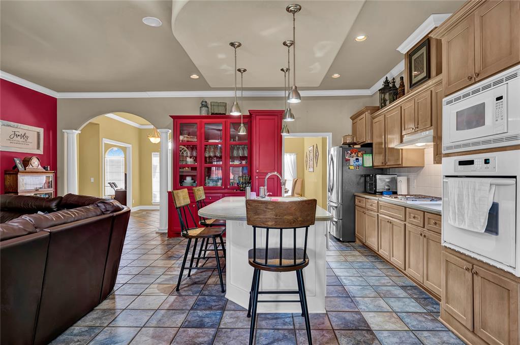 17105 Gladstone Lane Property Photo 8