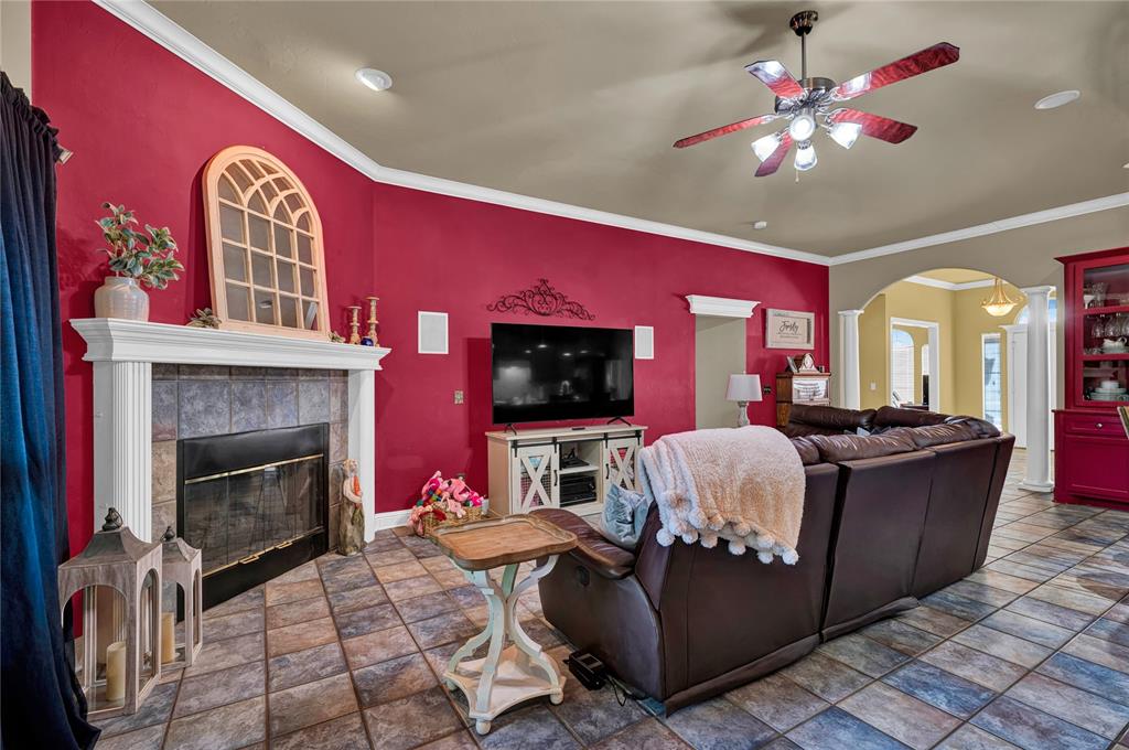 17105 Gladstone Lane Property Photo 10