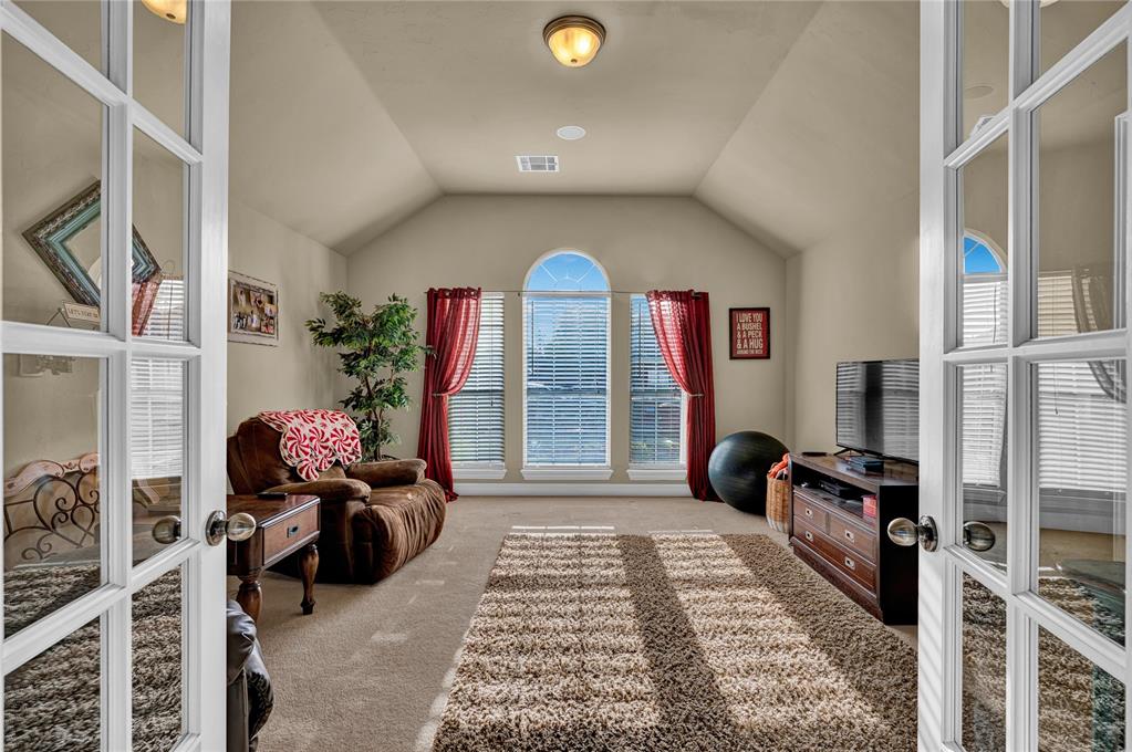 17105 Gladstone Lane Property Photo 12