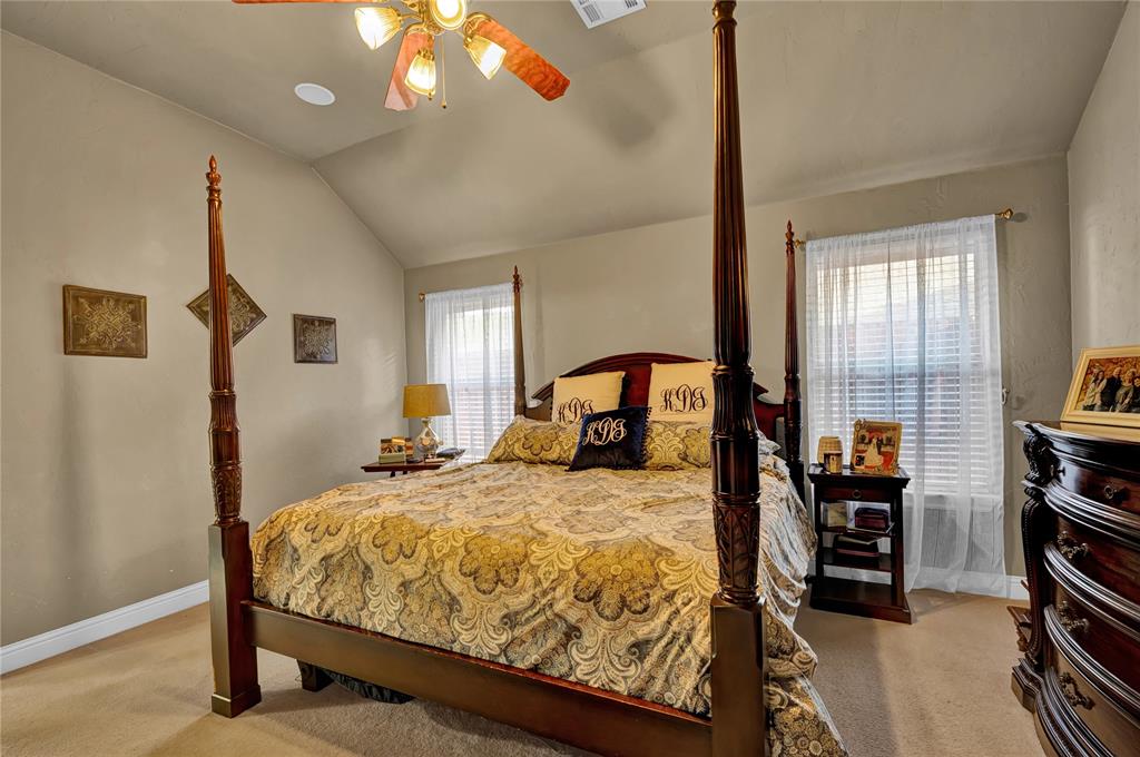 17105 Gladstone Lane Property Photo 17