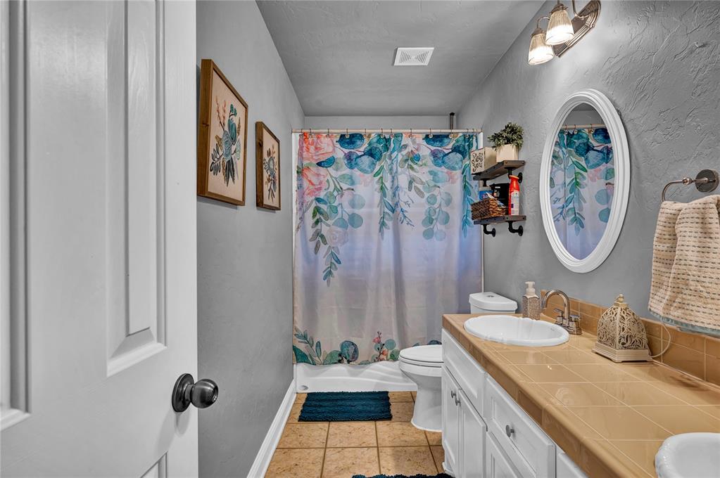 17105 Gladstone Lane Property Photo 30