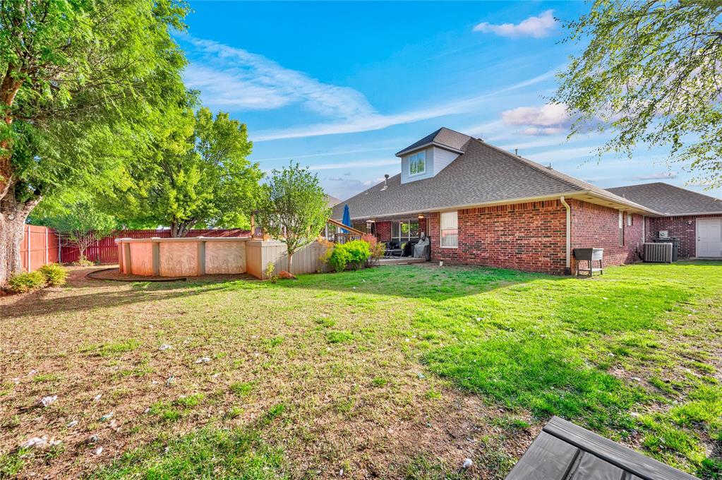 17105 Gladstone Lane Property Photo 40