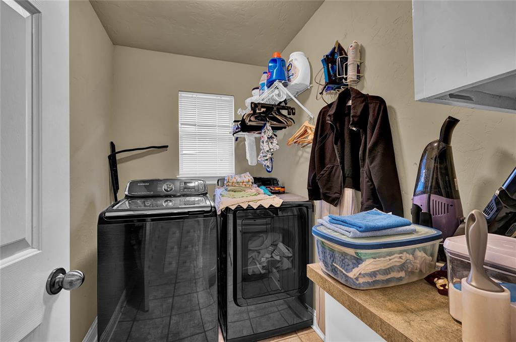 17105 Gladstone Lane Property Photo 43